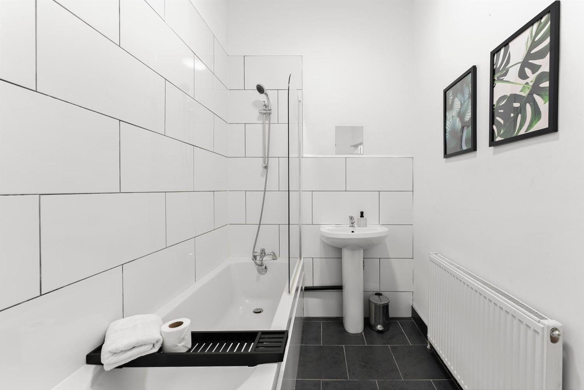 20 Percent Off! Stylish Sheffield Abode Sleeps 12 Apartment Exterior photo