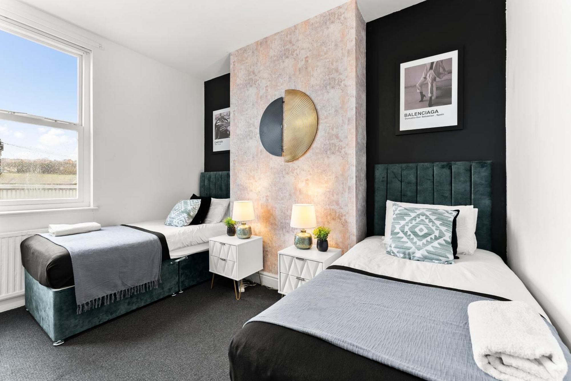 20 Percent Off! Stylish Sheffield Abode Sleeps 12 Apartment Exterior photo