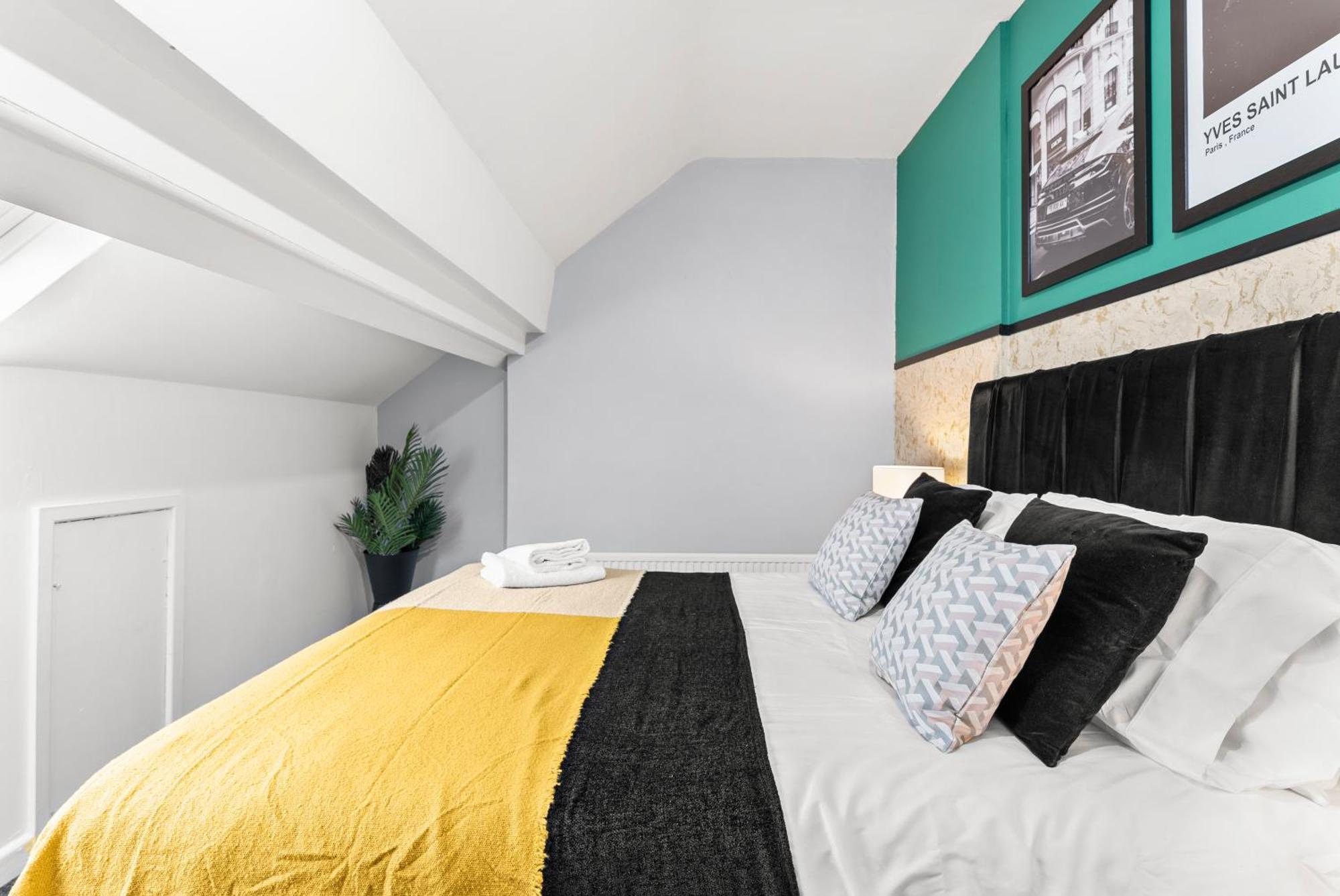 20 Percent Off! Stylish Sheffield Abode Sleeps 12 Apartment Exterior photo