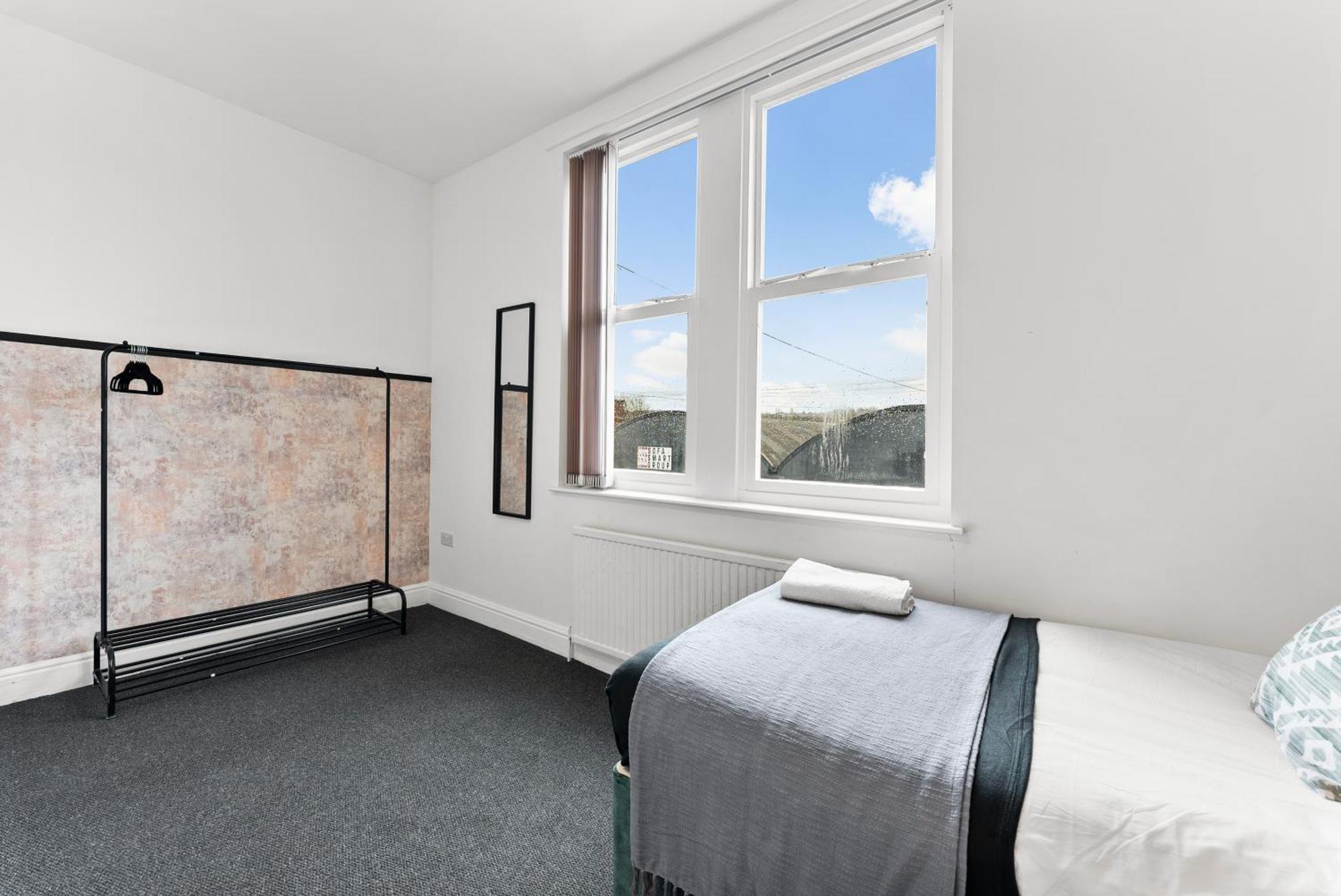 20 Percent Off! Stylish Sheffield Abode Sleeps 12 Apartment Exterior photo