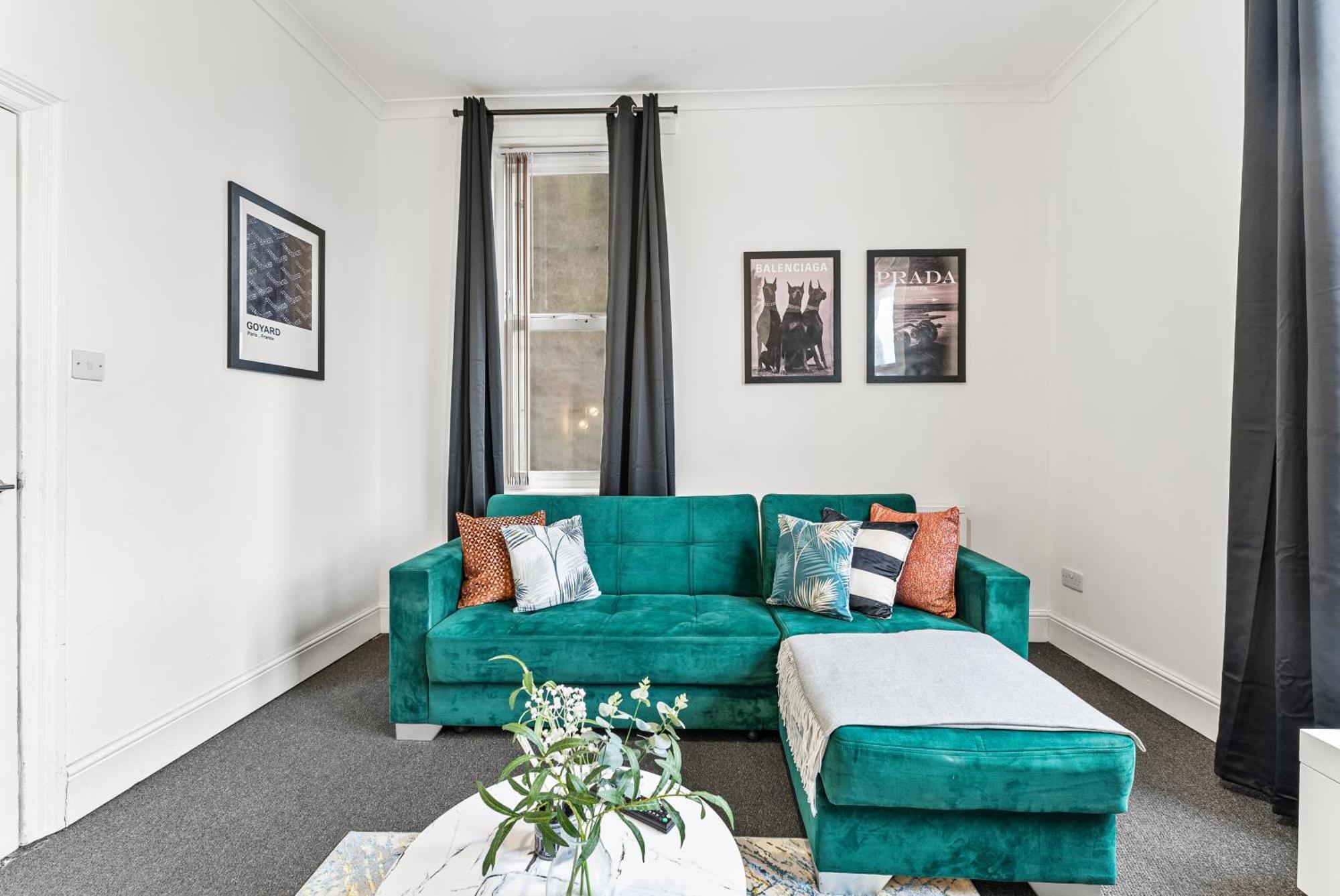 20 Percent Off! Stylish Sheffield Abode Sleeps 12 Apartment Exterior photo