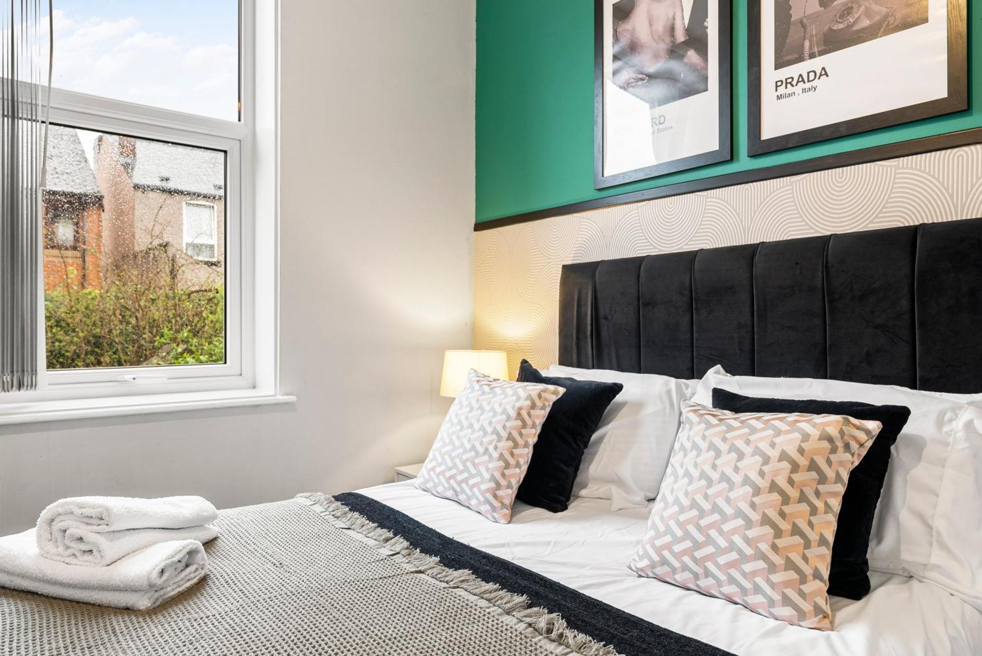 20 Percent Off! Stylish Sheffield Abode Sleeps 12 Apartment Exterior photo