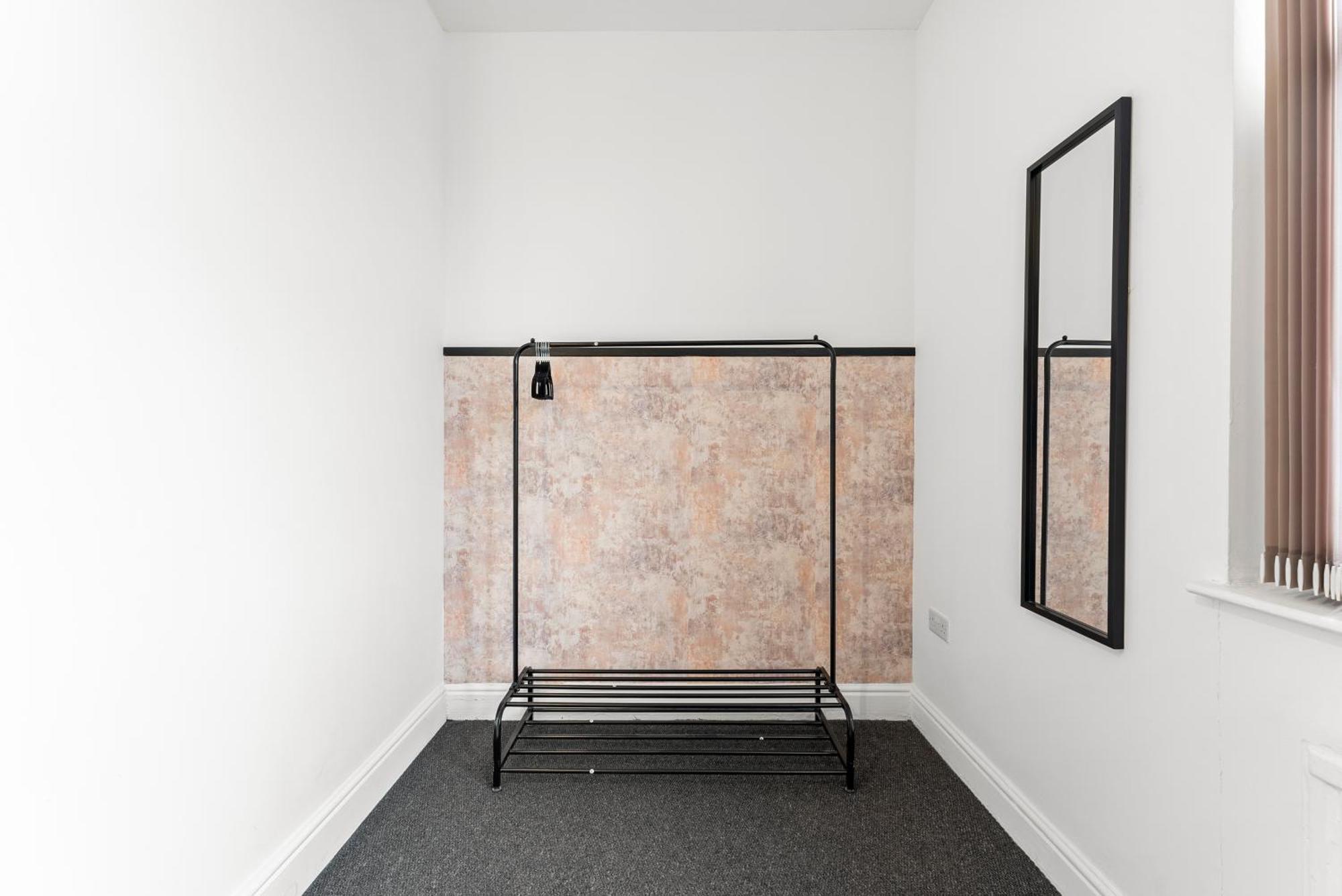 20 Percent Off! Stylish Sheffield Abode Sleeps 12 Apartment Exterior photo