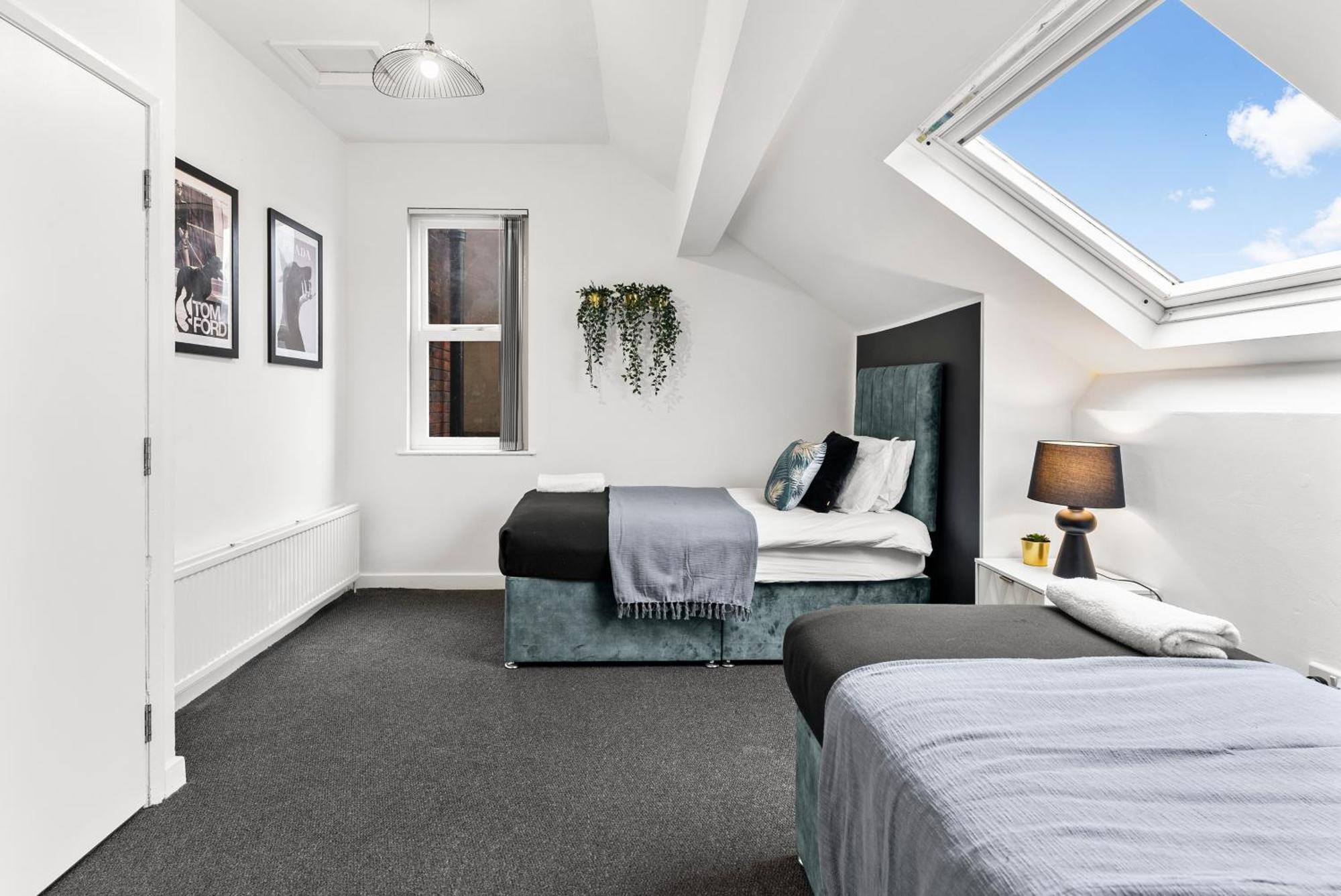 20 Percent Off! Stylish Sheffield Abode Sleeps 12 Apartment Exterior photo